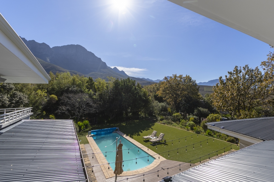 4 Bedroom Property for Sale in Erinvale Golf Estate Western Cape